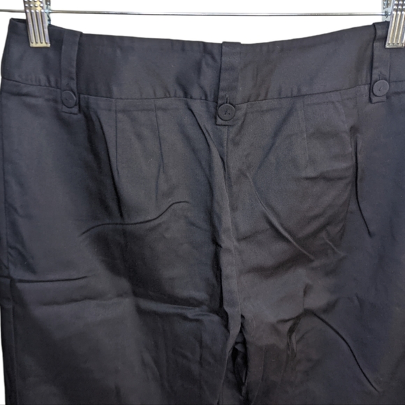 Ann Taylor LOFT Petites Black Capri Pants, Size 4P 🖤👖 - Picture 6 of 7
